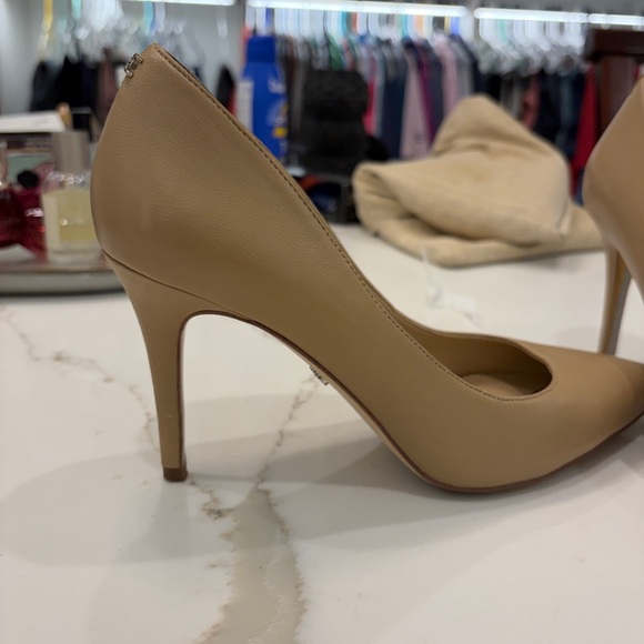 Sam Edelman Beige Pointed Toe Heels - Picture 6 of 9
